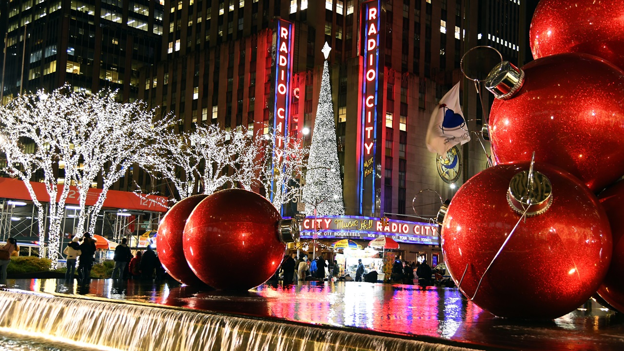 Christmas in New York: The Best Things to Do in NYC for the Holidays